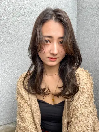 ミディアム 🌷韓国レイヤー/艶 カラー🇰🇷amiのヘアスタイル