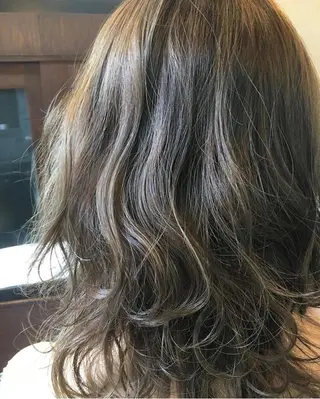 ミディアム カラー 透明感韓国ヘア♡ みつきのヘアスタイル