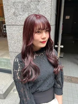 ロング カラー ノイシキ サキのヘアスタイル