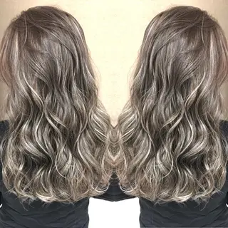 ロング カラー 井上 一平のヘアスタイル