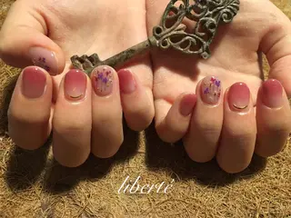 ネイル liberté (リベルテ)のネイルデザイン