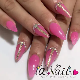 ネイル 小尾 栞のネイルデザイン