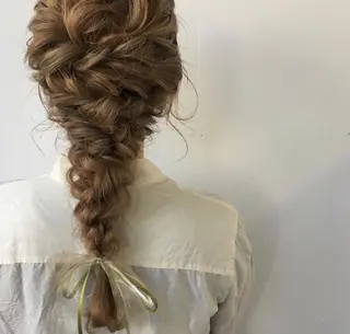 ヘアアレンジ 小磯 維織のヘアスタイル