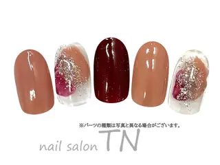 ネイル 矢川 まどかのネイルデザイン