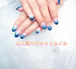 ネイル pink ladyサロン所属・べ にのネイルデザイン