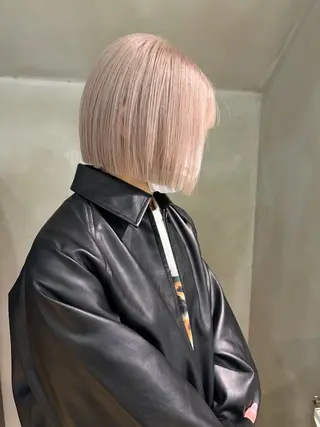 ショート カラー Nikiita/ shionのヘアスタイル