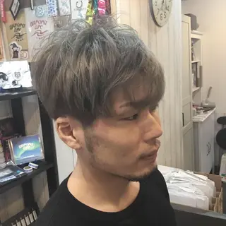 ショート カラー メンズ embrace エンブレイスのヘアスタイル