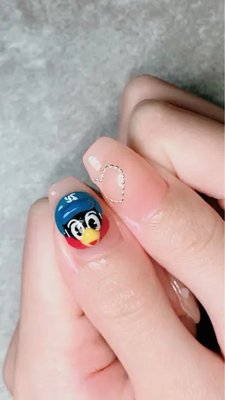 ネイル haleyume所属・shino🌟 痛ネイルのネイルデザイン