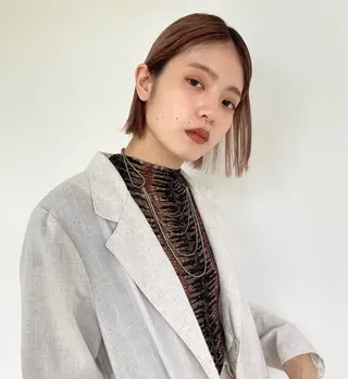 ショート レイヤー/グレージュ 🫧久屋🫧YURIのヘアスタイル