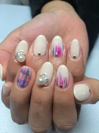 VIOLUS所属・VIOLUS 関目のネイルデザイン