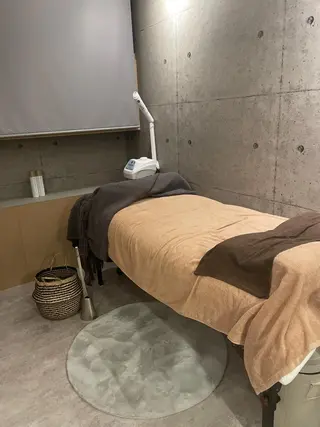 メンズ アイブロウ Mignon +所属・Mignon + Natsukiのマツエク・マツパデザイン