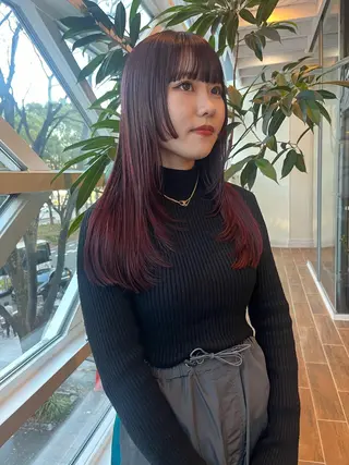 ロング カラー 松野 心音のヘアスタイル