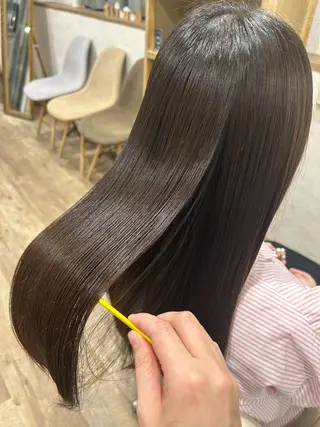 ロング Fleur所属・山口 栞奈のヘアスタイル