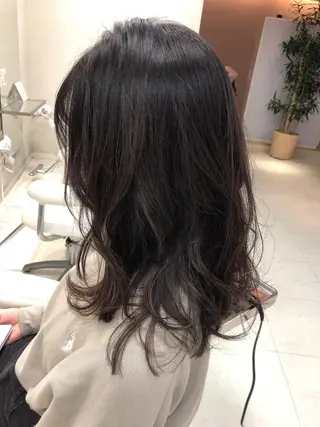 ロング 阿部 美咲のヘアスタイル