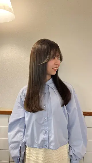 ロング カラー 藤田 ゆりなのヘアスタイル