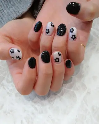 ネイル 會田 瑠衣のネイルデザイン