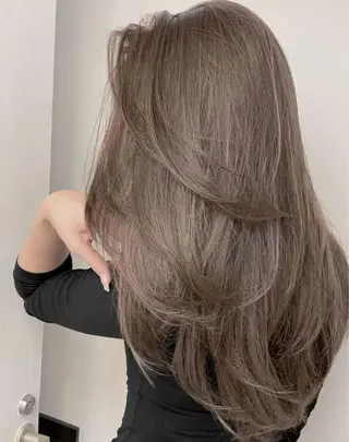 ロング カラー 遠藤 優里のヘアスタイル