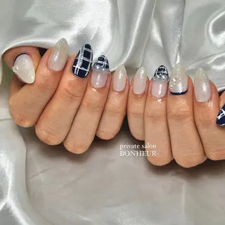 ネイル BONHEUR Annaのネイルデザイン
