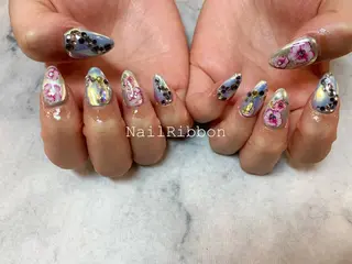 ネイル ネイルリボン 伊藤のネイルデザイン