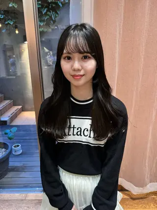 ミディアム パーマ 大橋 芽衣のヘアスタイル