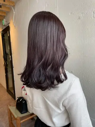 セミロング カラー EIGHT 中川原   菜々子のヘアスタイル