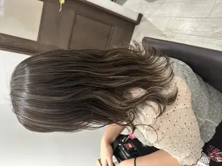 セミロング カラー 瀬尾 由希菜のヘアスタイル