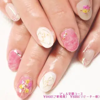 ネイル 山田 麻衣のネイルデザイン