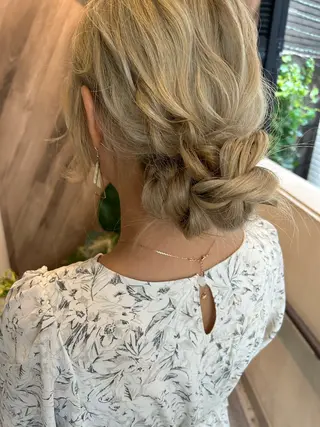 ロング ヘアアレンジ SHANTi 飯塚 ヘアセット/髪質改善のヘアスタイル