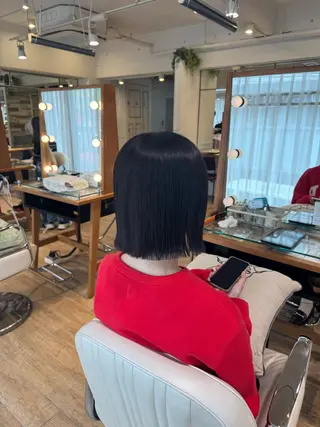 ミディアム Neolive 千尋のヘアスタイル