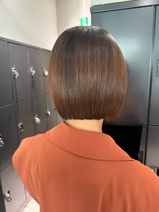 セミロング 前嶋 愛友のヘアスタイル