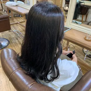 カラー 染矢 優希のヘアスタイル