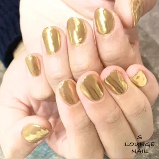 ネイル S LOUNGE NAIL所属・パーツたくさん🍓 SUMIのネイルデザイン