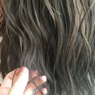 ロング カラー Minori【ミノリ】所属・井手 孔介のヘアスタイル