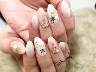 ネイル Yakko pas á pasのネイルデザイン