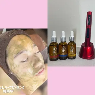 【PourVous】 AYUMIのネイルデザイン