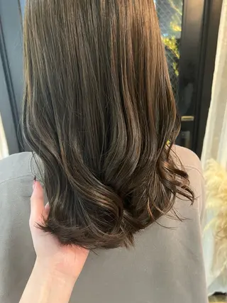 セミロング カラー 髙橋 秀果のヘアスタイル