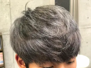 ショート カラー 大栗 佑也  髪質改善のヘアスタイル