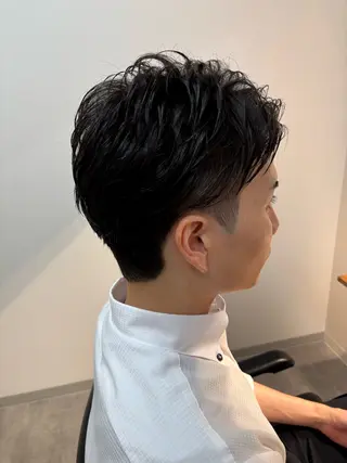 メンズ フェザーパーマ/韓国 /メンズカット/保立のヘアスタイル