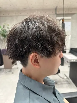 ショート パーマ メンズ ユウ🪄 パーマ指名No1のヘアスタイル