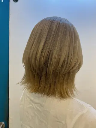 ミディアム カラー KANA/ボブ/ インナーカラー/艶髪のヘアスタイル