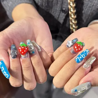 セミロング 小川 柚香のネイルデザイン
