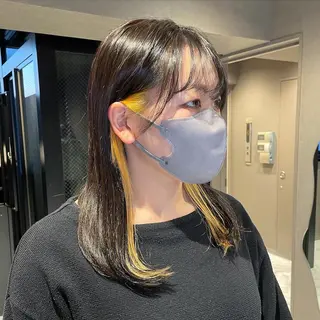 セミロング カラー さと ちはるのヘアスタイル