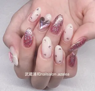 ネイル R inのネイルデザイン