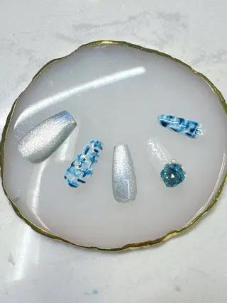 ネイル クイーンズネイル銀座所属・Queeens nailのネイルデザイン