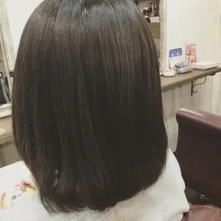 ミディアム カラー embrace エンブレイスのヘアスタイル
