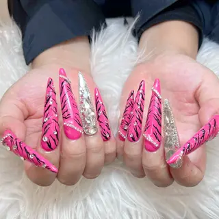 ネイル ミン ゴテゴテネイルのネイルデザイン