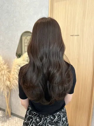 ロング カラー ヘアアレンジ REONA🪽✨ 日常に馴染む髪🫧のヘアスタイル