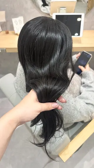 ロング カラー BLEACH YURINAのヘアスタイル