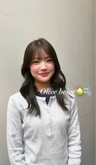 セミロング aoi /ニュアンス /透明感カラーのヘアスタイル