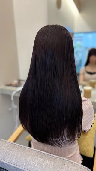 ロング TEMIL HAIR 愛莉のヘアスタイル